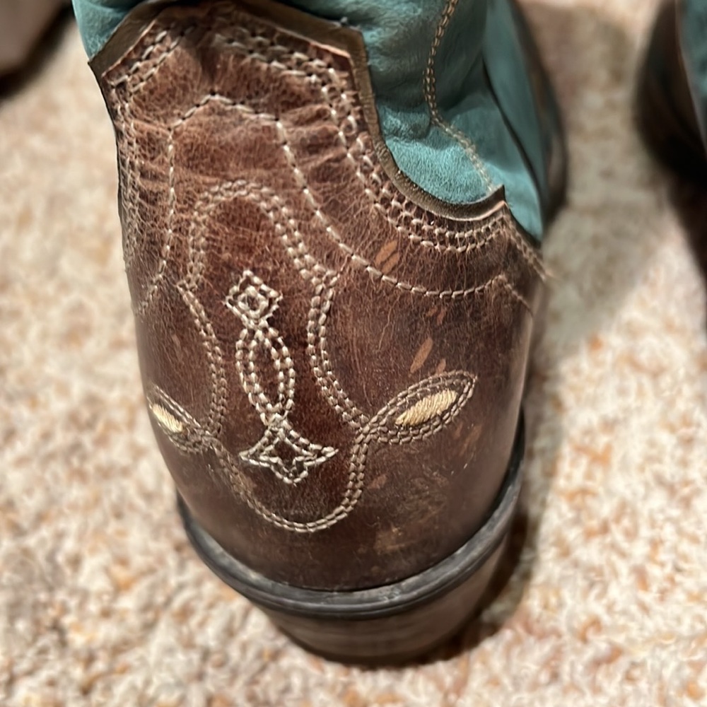 Ariat Western Boots - Picture 2 of 7